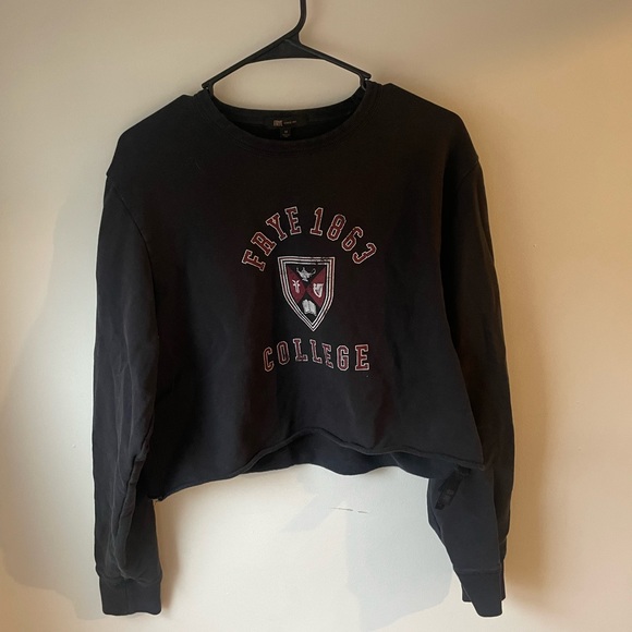 Frye College Black Cropped Crewneck Medium - Picture 1 of 3